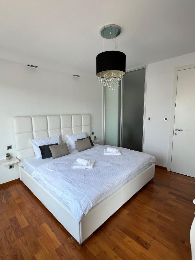 Luxury Laurus Penthouse With Awesome Sea View Leilighet Primošten Eksteriør bilde
