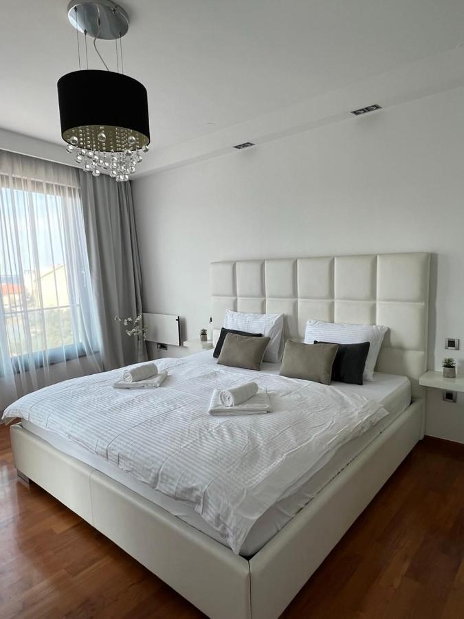 Luxury Laurus Penthouse With Awesome Sea View Leilighet Primošten Eksteriør bilde
