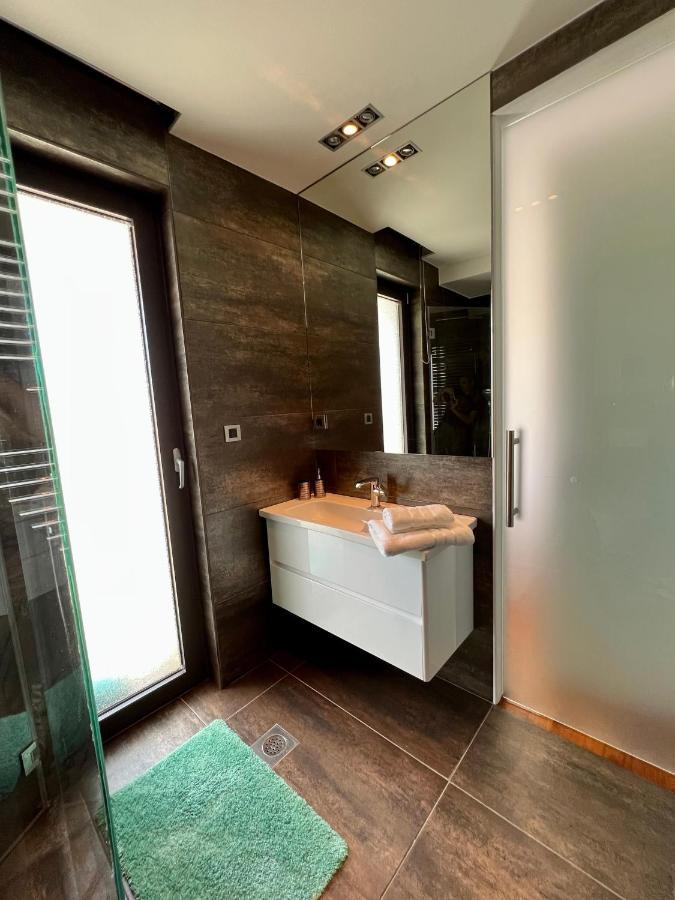 Luxury Laurus Penthouse With Awesome Sea View Leilighet Primošten Eksteriør bilde
